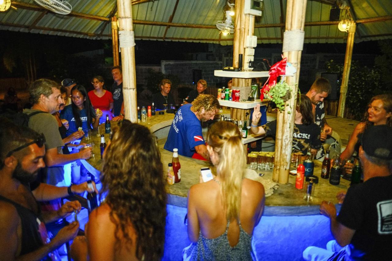 Escape Divers - Jungle Hostel And Dive Centre Ko Tao Esterno foto